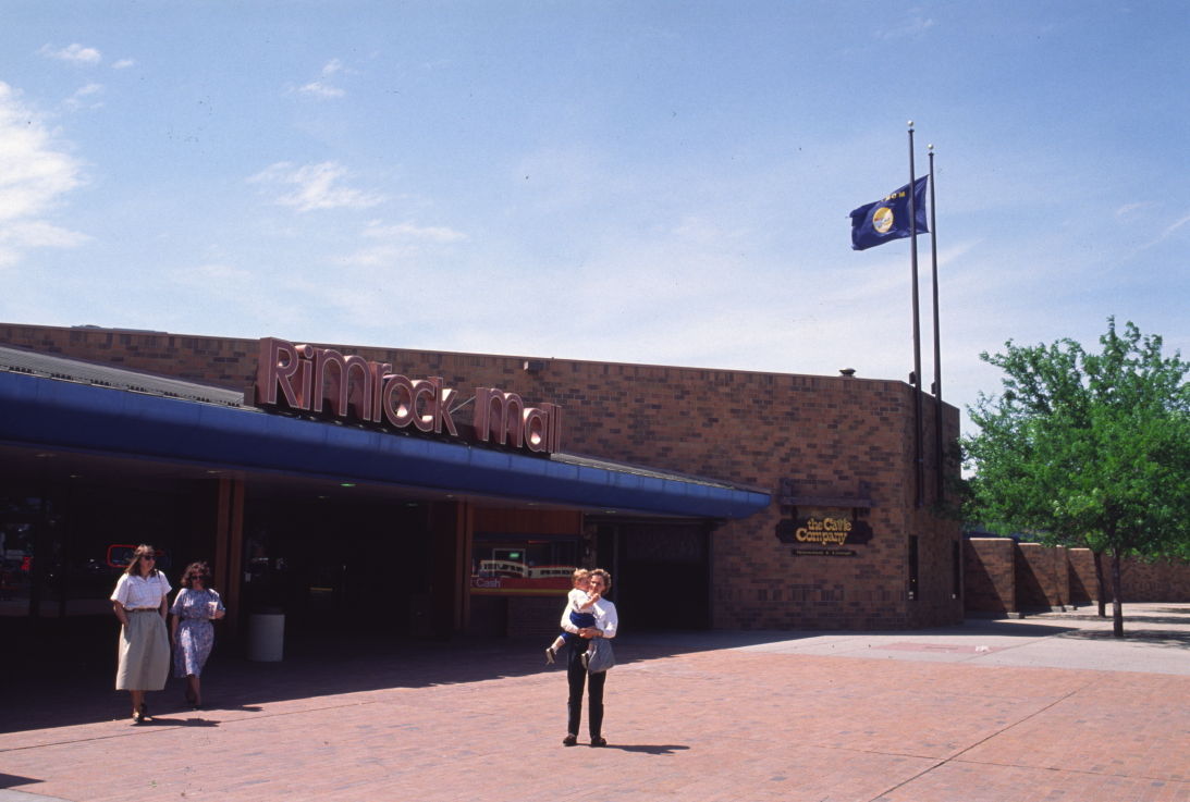Rimrock Mall, 1993